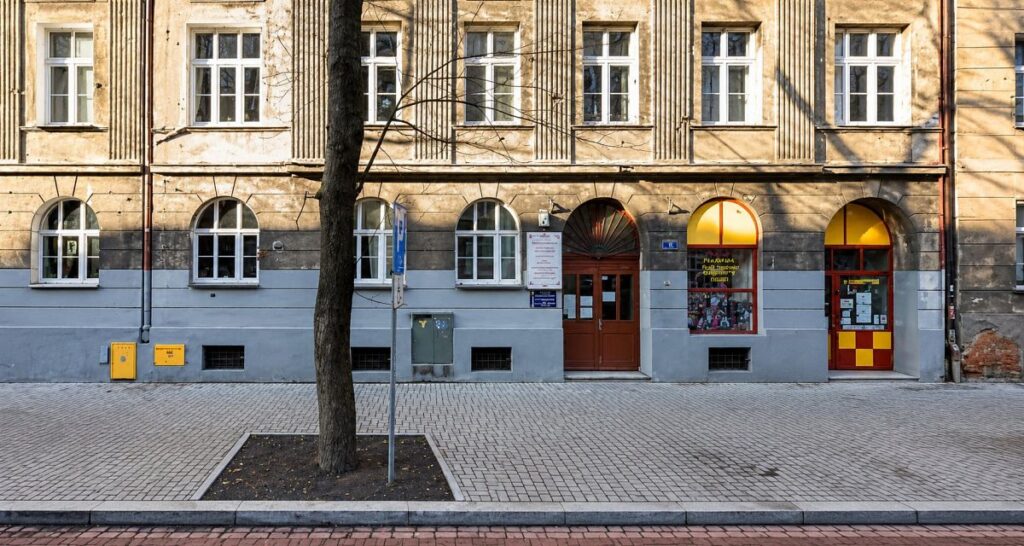 3 pokoje, parter – idealne na wynajem, gabinet, kancelarię